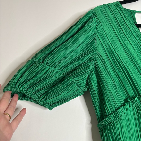 Anthropologie V-Neck Pleated Slim Midi Dress Green size XS - Picture 9 of 13